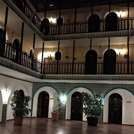 ألتينساراي 3* كوشاداسيه